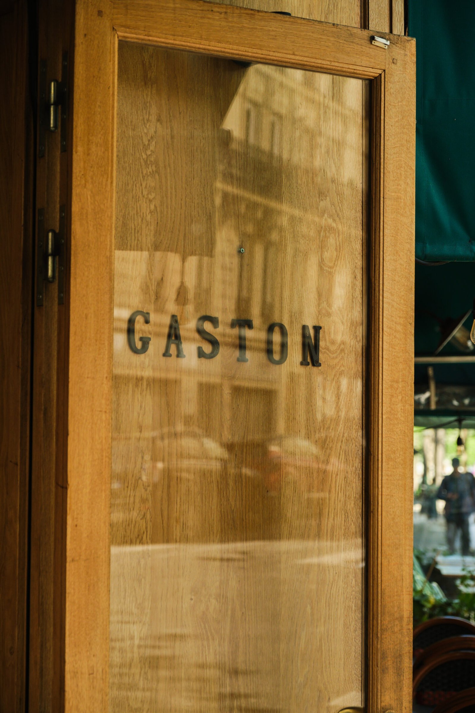 Illustration de Gaston